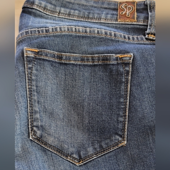 Jeans - Picture 3 of 3